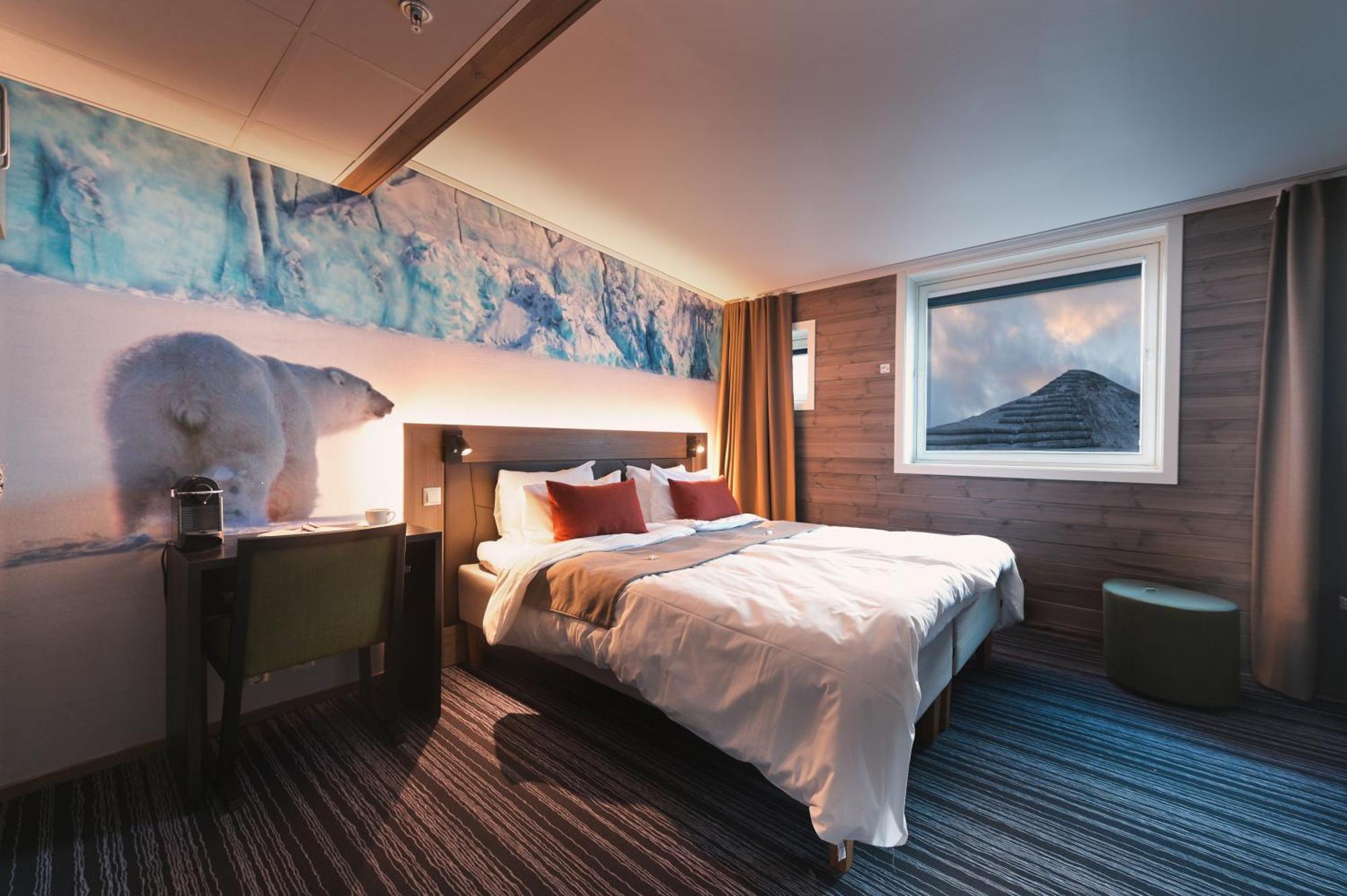 Svalbard Hotell | Polfareren Longyearbyen Ngoại thất bức ảnh