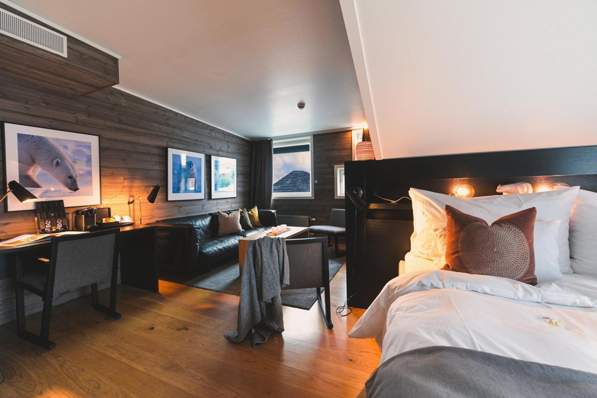 Svalbard Hotell | Polfareren Longyearbyen Ngoại thất bức ảnh