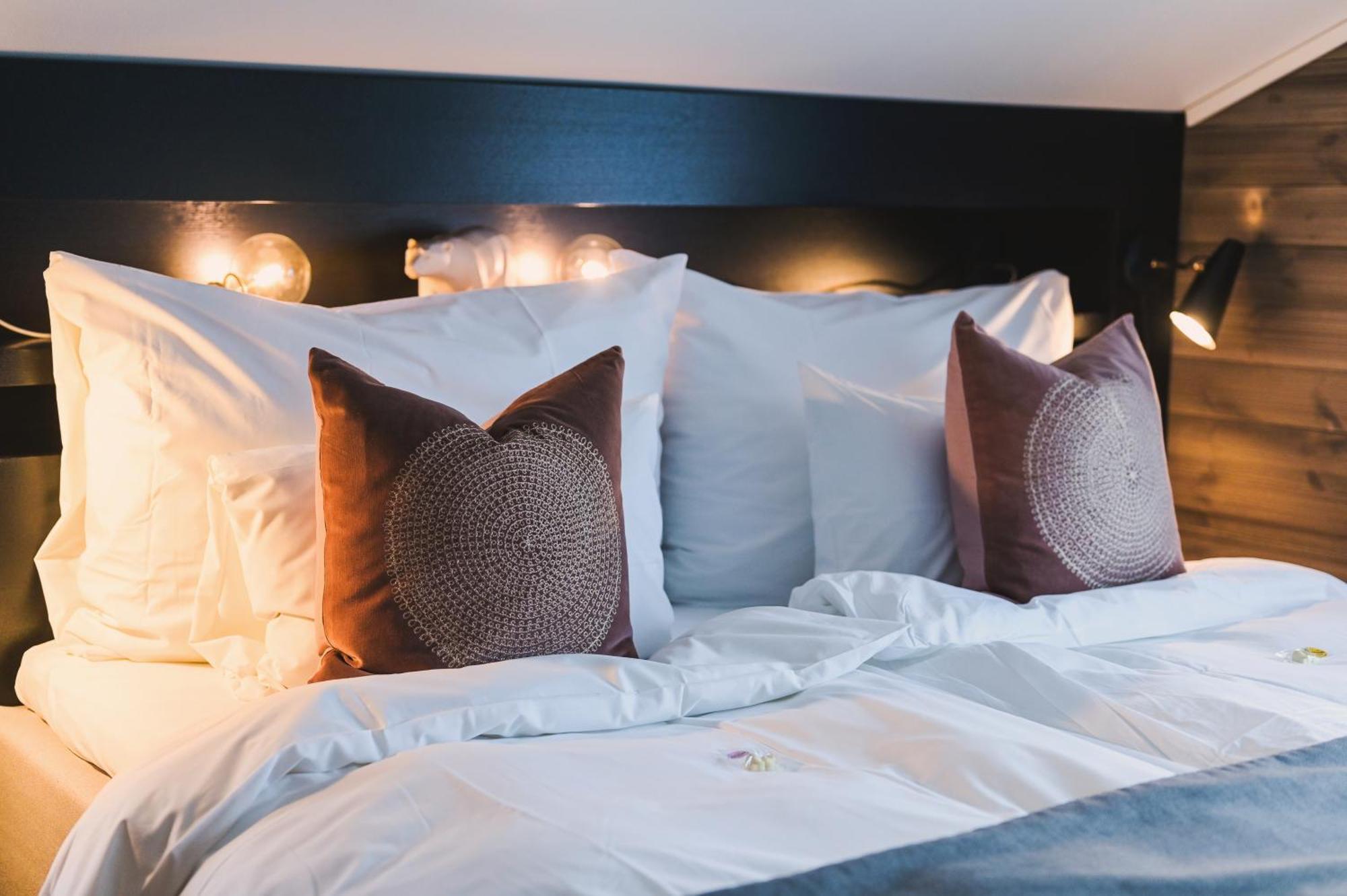 Svalbard Hotell | Polfareren Longyearbyen Ngoại thất bức ảnh