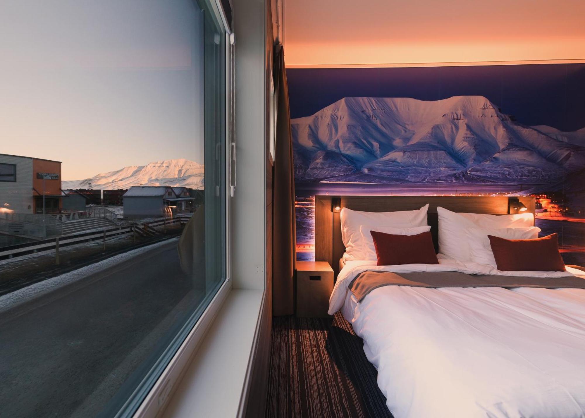 Svalbard Hotell | Polfareren Longyearbyen Ngoại thất bức ảnh