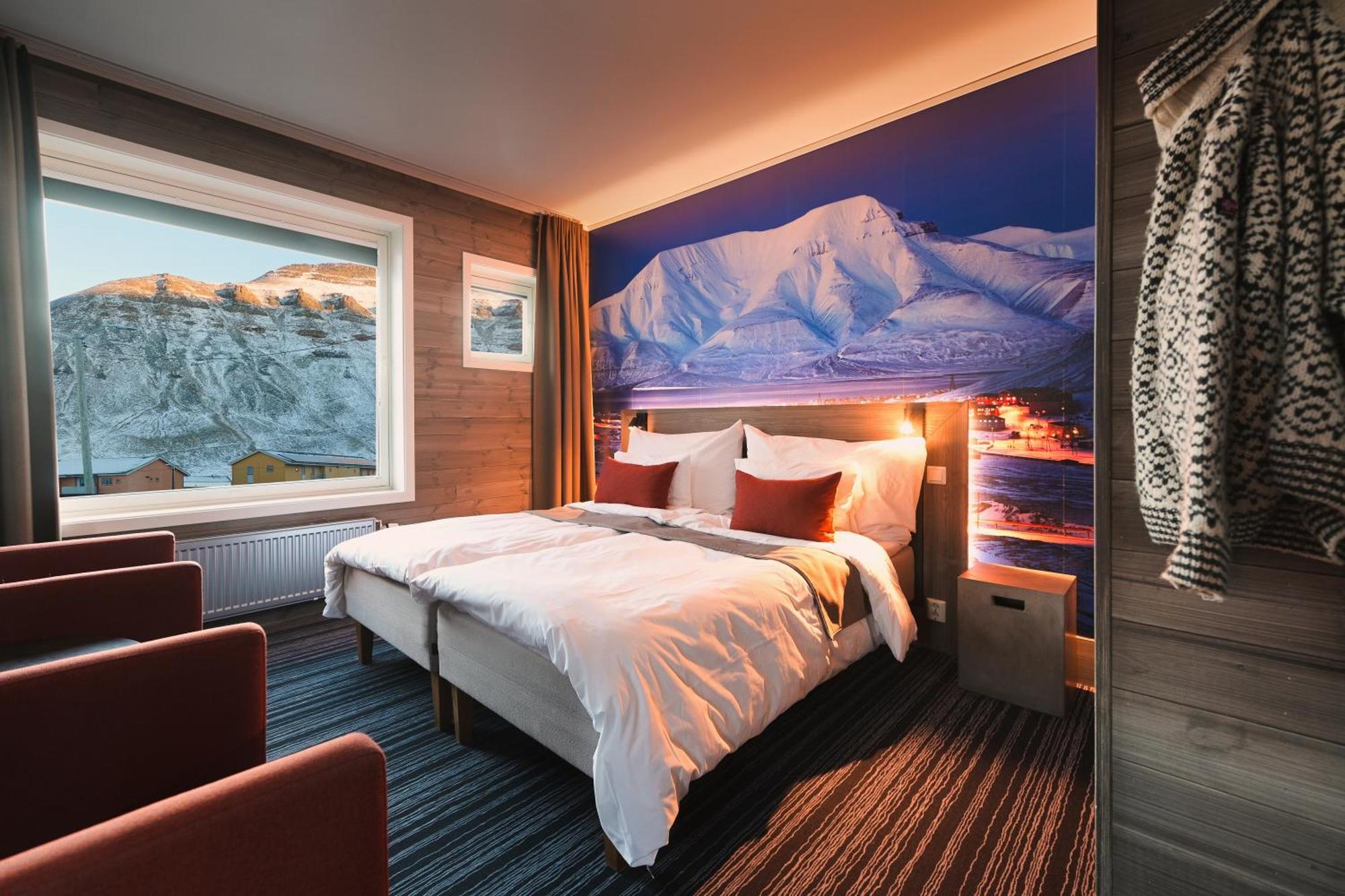 Svalbard Hotell | Polfareren Longyearbyen Ngoại thất bức ảnh