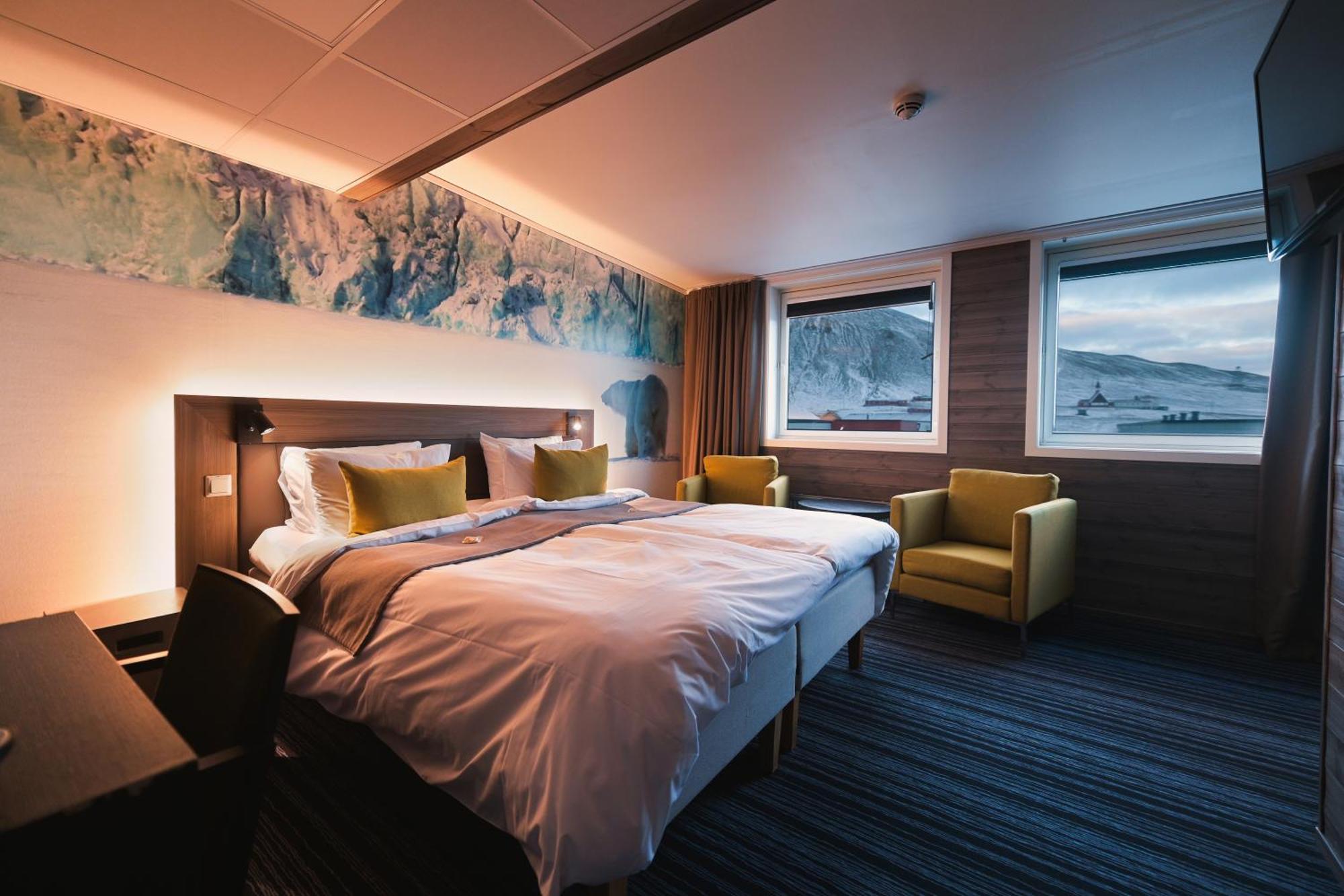 Svalbard Hotell | Polfareren Longyearbyen Ngoại thất bức ảnh
