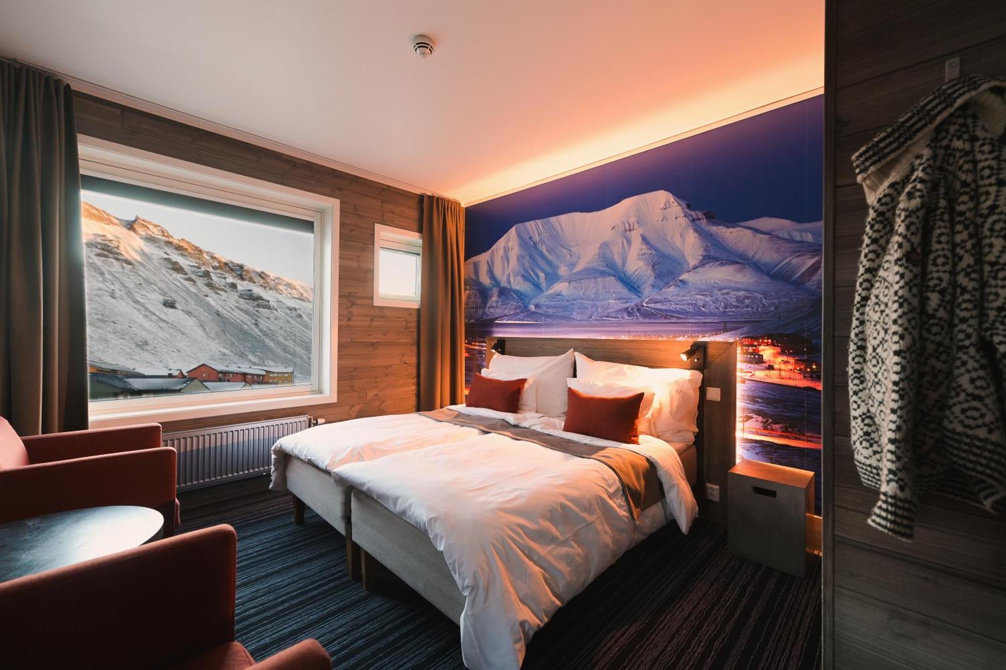 Svalbard Hotell | Polfareren Longyearbyen Ngoại thất bức ảnh