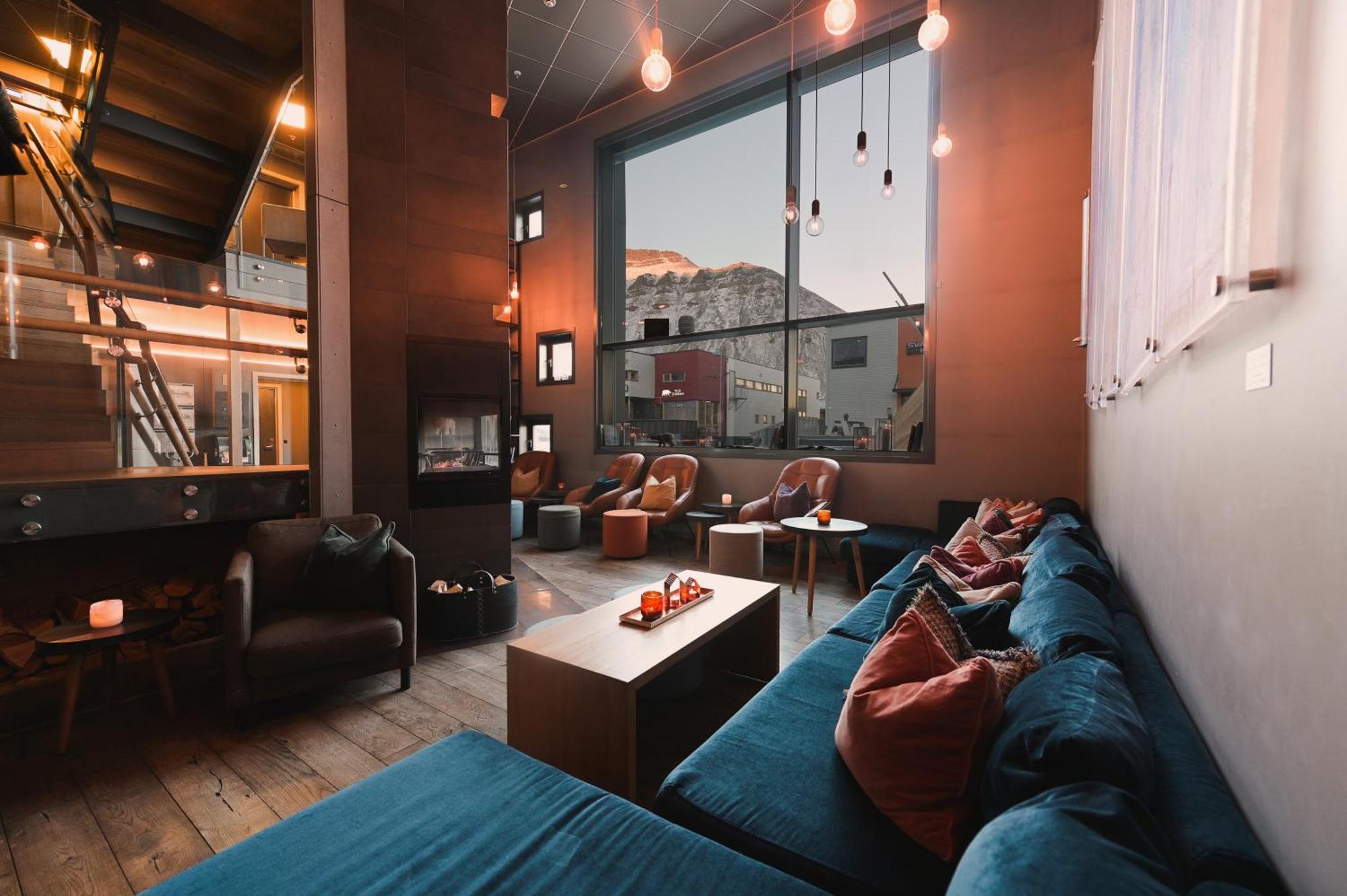 Svalbard Hotell | Polfareren Longyearbyen Ngoại thất bức ảnh