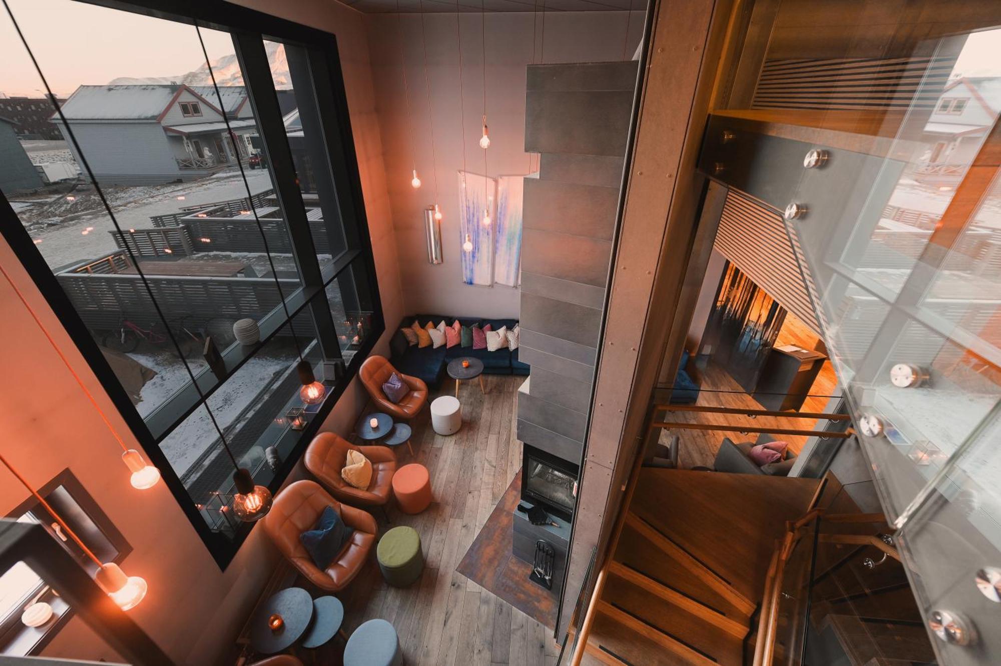 Svalbard Hotell | Polfareren Longyearbyen Ngoại thất bức ảnh